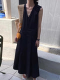 Amfeov V-neck Pleated Long Vest Dress