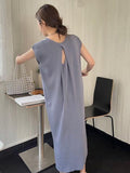 Amfeov Simple Round-neck Open Back Hollow Sleeveless Dress