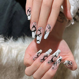 Amfeov 24pcs/set Long Stiletto Fake Nails Punk Snake Pattern Black White Matte False Nails Artificial Full Nail Tips Manicure Tools