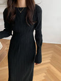 Amfeov Simple Pleated Elastic Long-Sleeved Little Black Dress