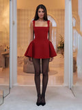 Back To School Amfeov Sexy Red Square Neck Suspender Dress Women Eleagant Slim Sleeveless Short Dresses 2024 Summer Chic Ladies Evening Party Robes