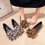 Amfeov Lady Plus Size Chinese  Bow-Knot Flats Leopard Printed Flock Tender Pointy Toe Women Leisure Shoes To Match Bags Italy Brown