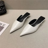 Amfeov Summer New Low Heel Slippers Close Toe Outdoor Mules Casual Pumps Street Style Woman Sandals Slip on Half Slippers Loafers