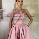 Amfeov High Side Split Satin Prom Dresses Long Pleats Evening Gowns Pockets Feather Formal Women Dress Evening Party Wear